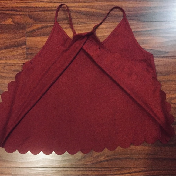 Maroon, scallop embellished, open back cami. - Picture 5 of 6